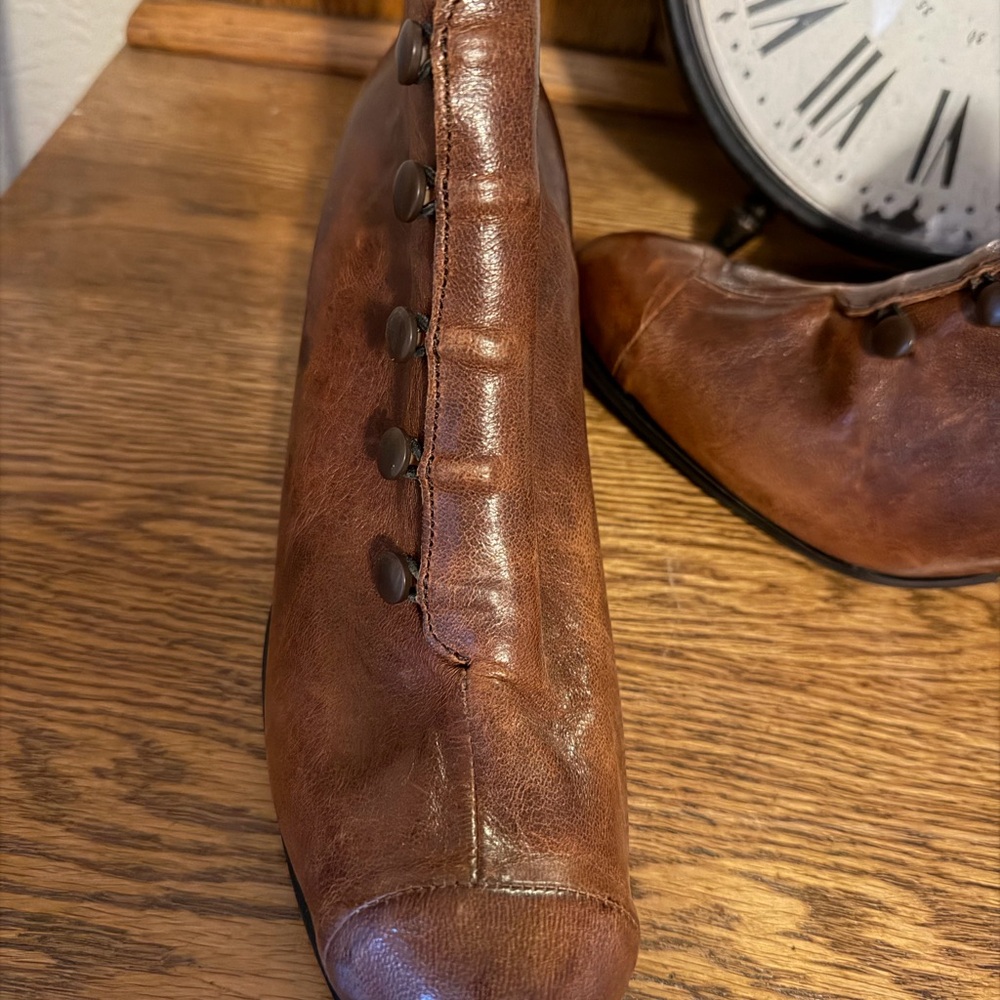 CYDWOQ Hemera Caramel Brown Leather Ankle Boots - Picture 9 of 13